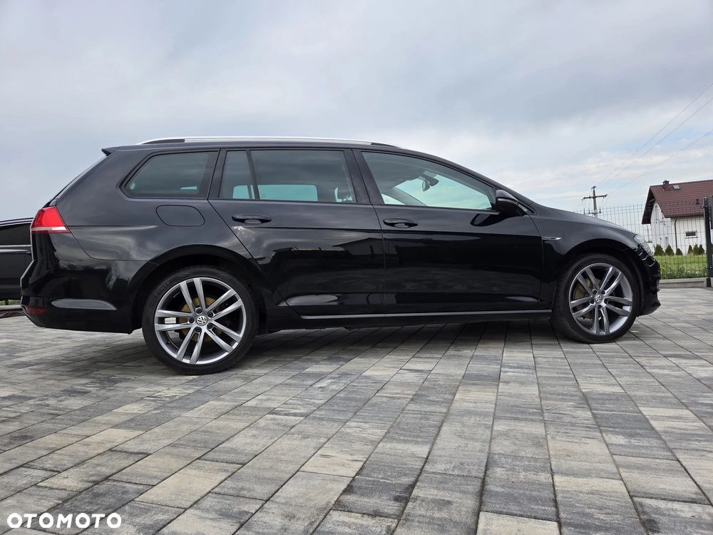 Volkswagen Golf 2.0 TDI BlueMotion Technology Lounge - 4