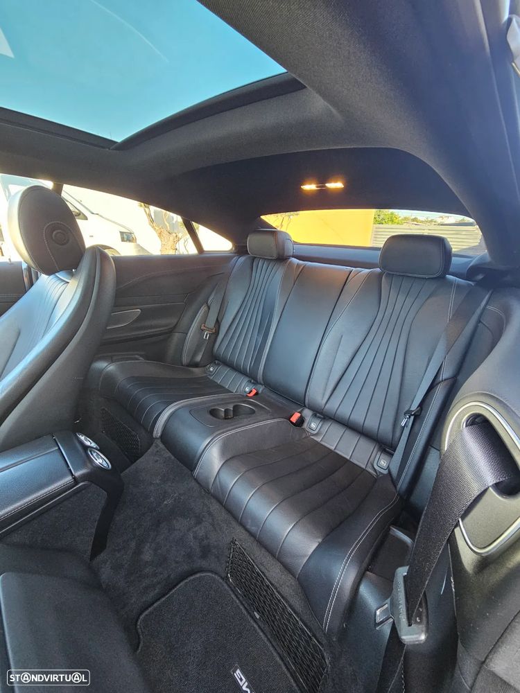 Mercedes-Benz E 220 d AMG Line - 25