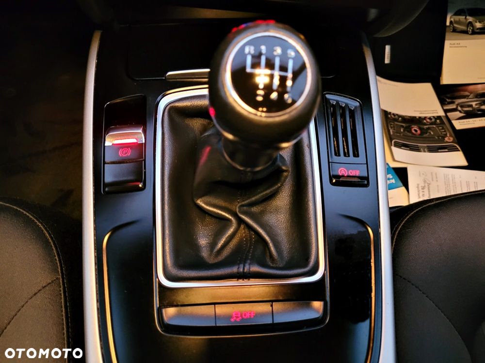 Audi A4 Limousine 2.0 TDI DPF Ambiente - 17