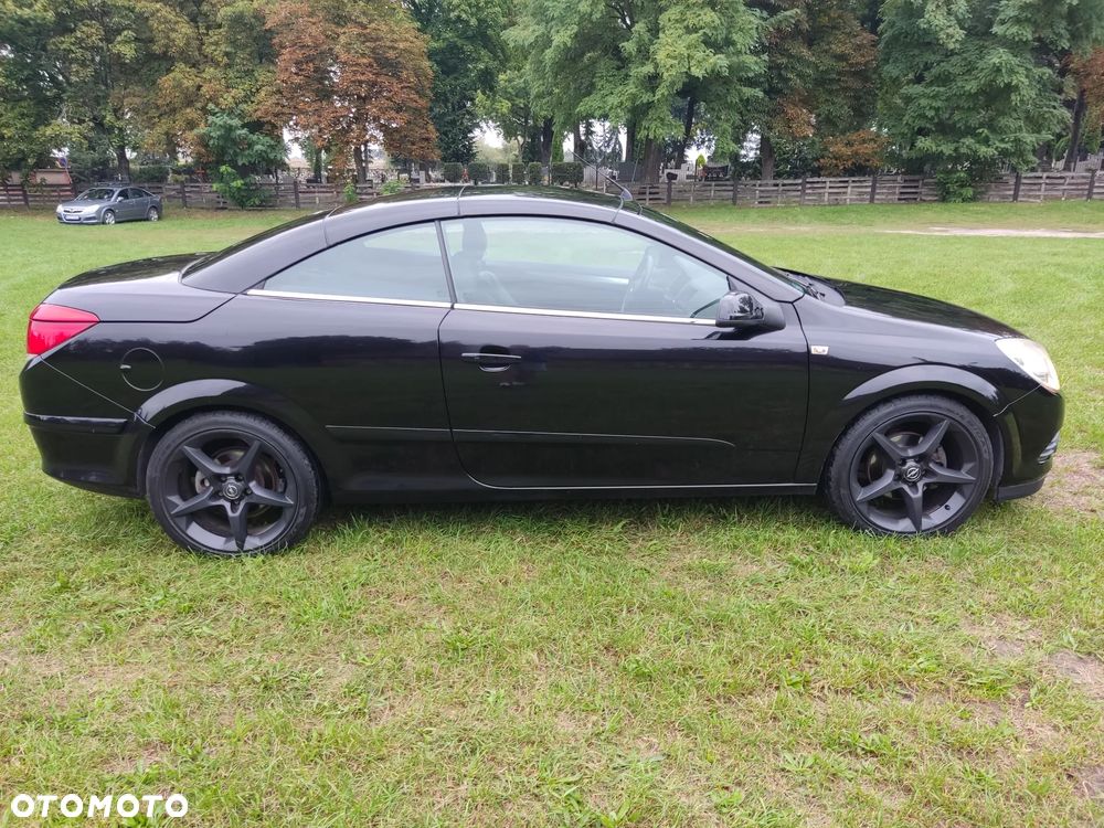 Opel Astra TwinTop 1.8 Cosmo - 6