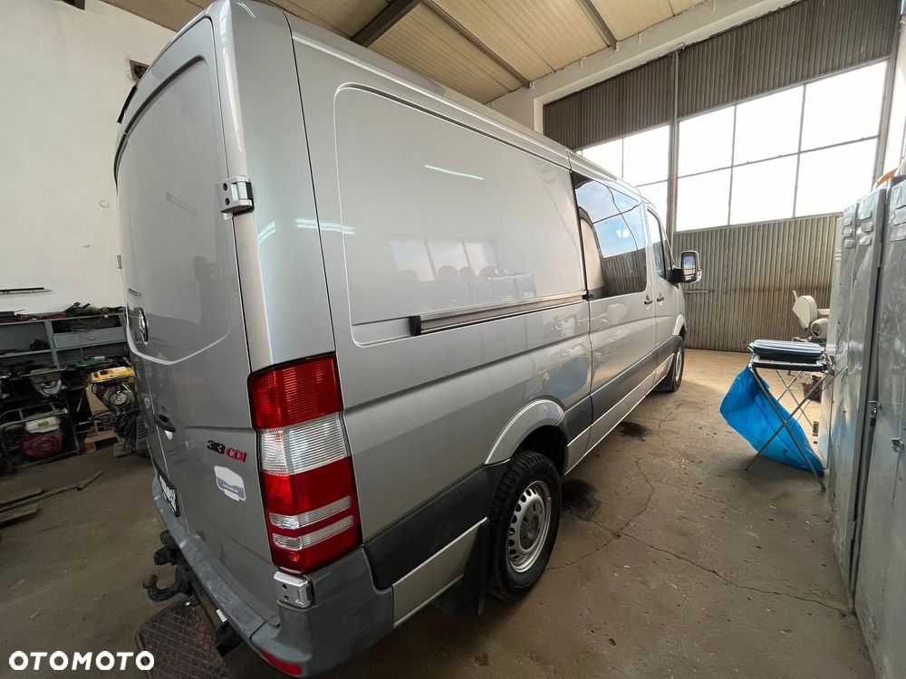 Mercedes-Benz Sprinter - 4