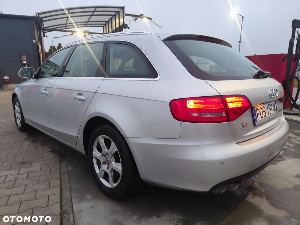 Audi A4 Avant - 16