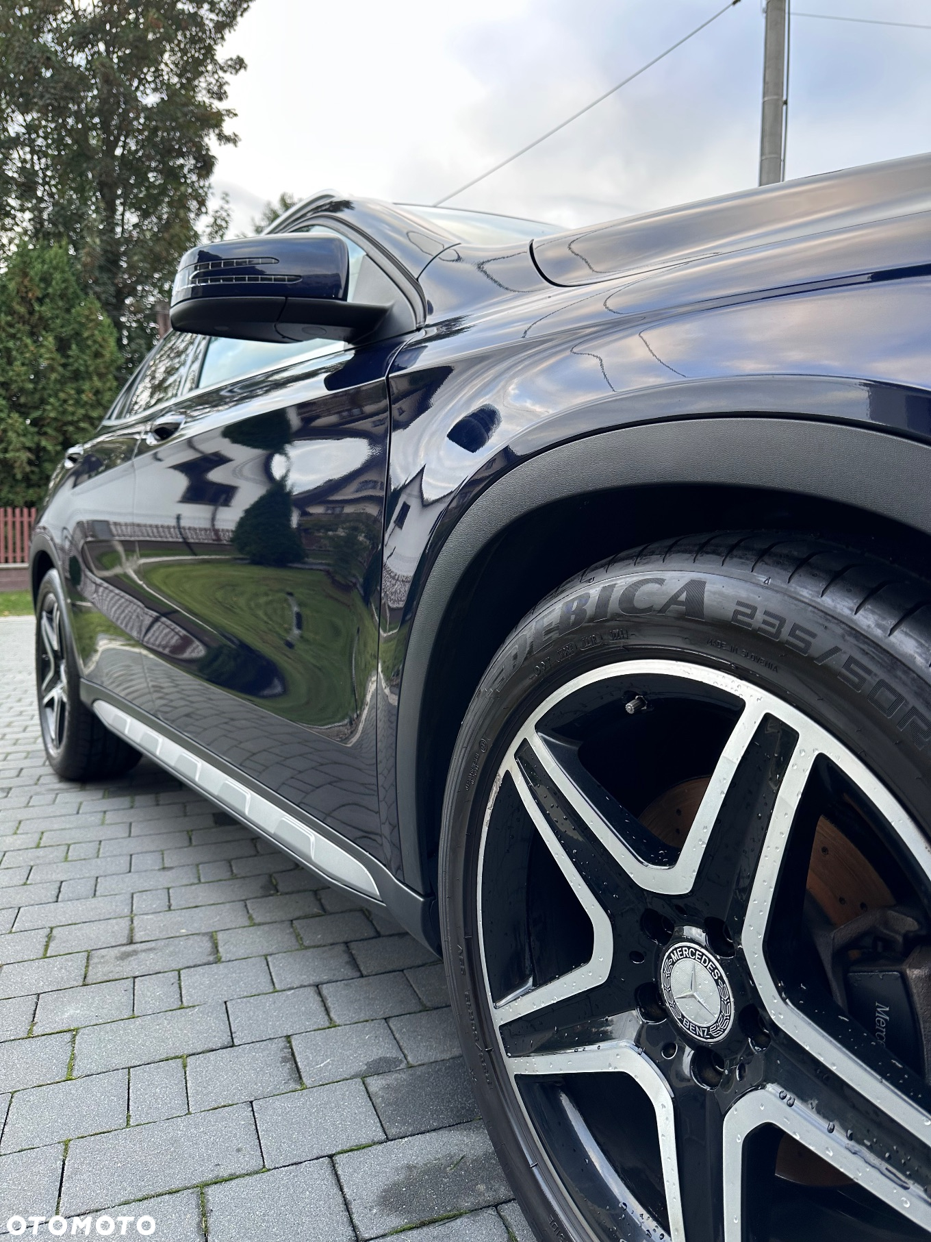 Mercedes-Benz GLA - 18