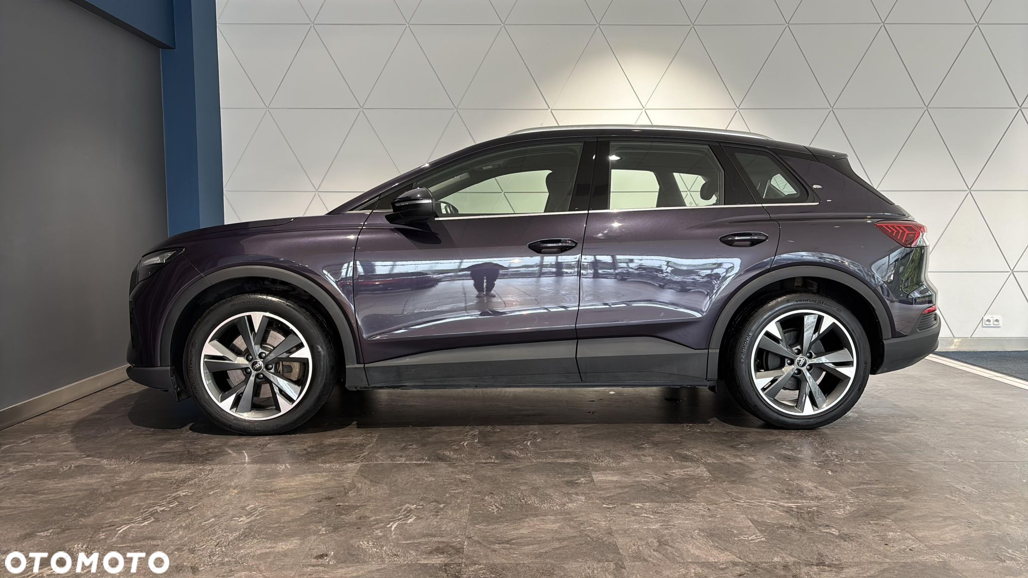 Audi Q4 e-tron - 2