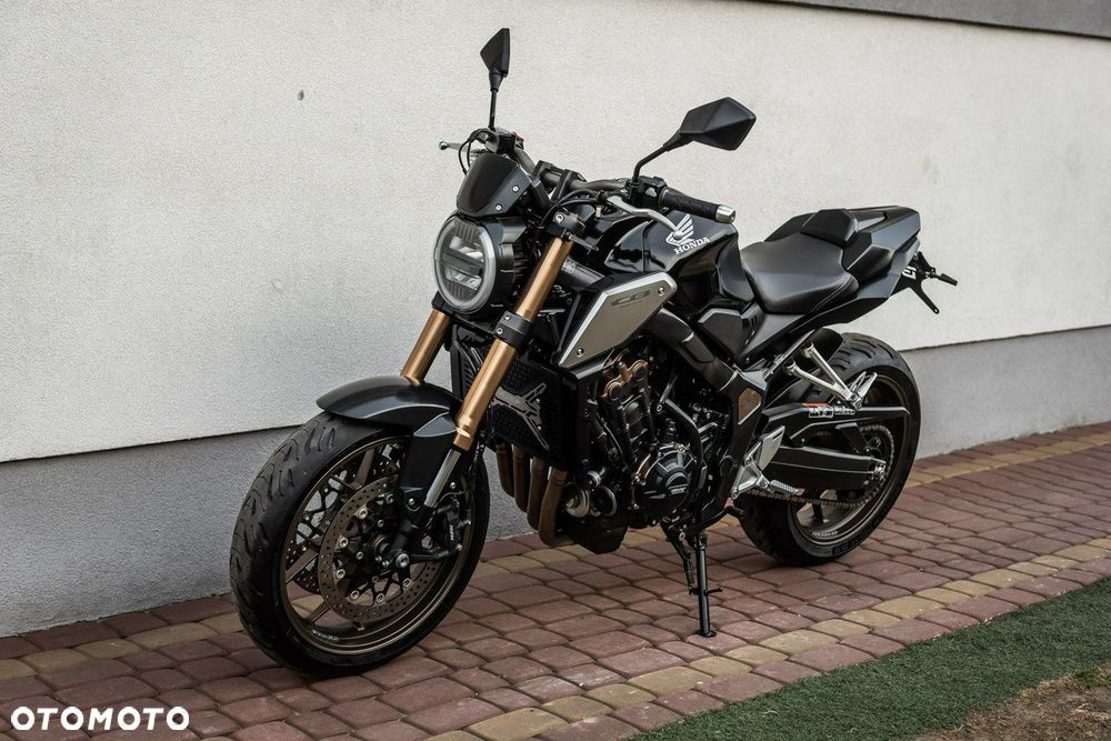 Honda CB - 8