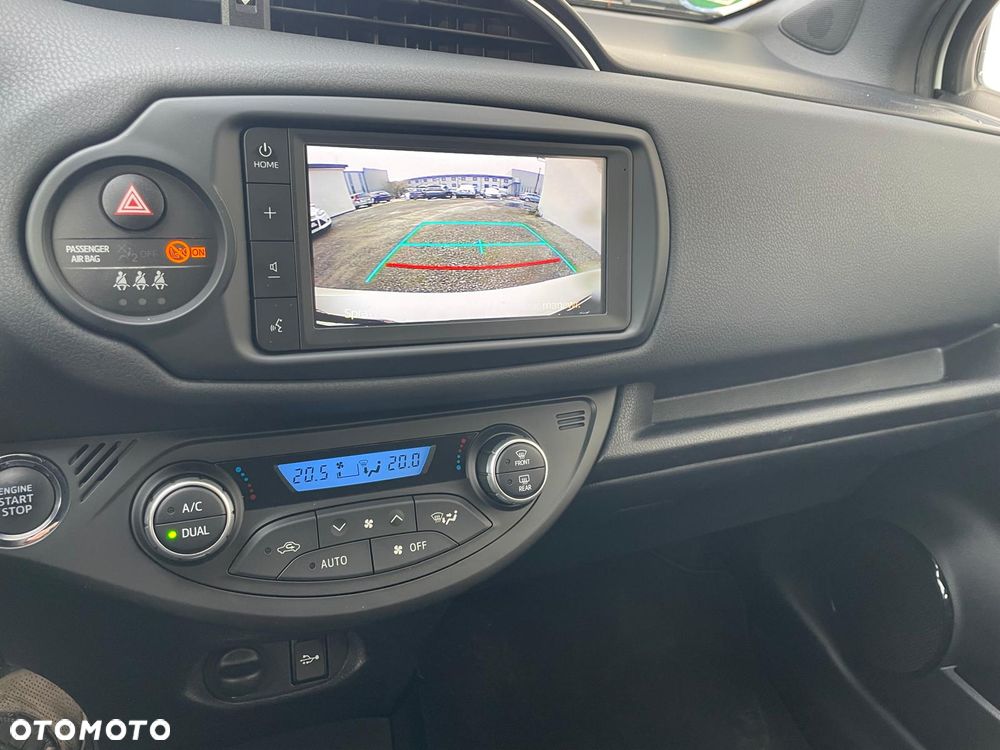 Toyota Yaris 1.5 Selection - 12