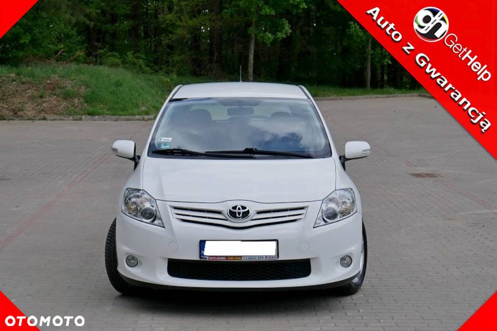 Toyota Auris 1.6 Executive - 1