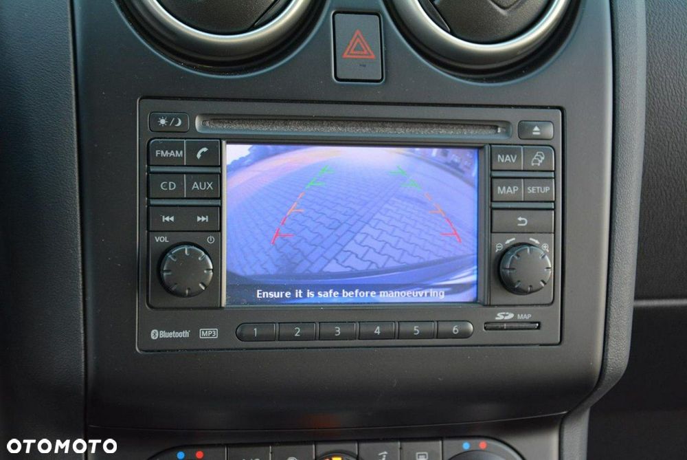 Nissan Qashqai - 25