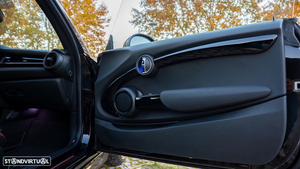 MINI 3 Portas One Aut. JCW - 24