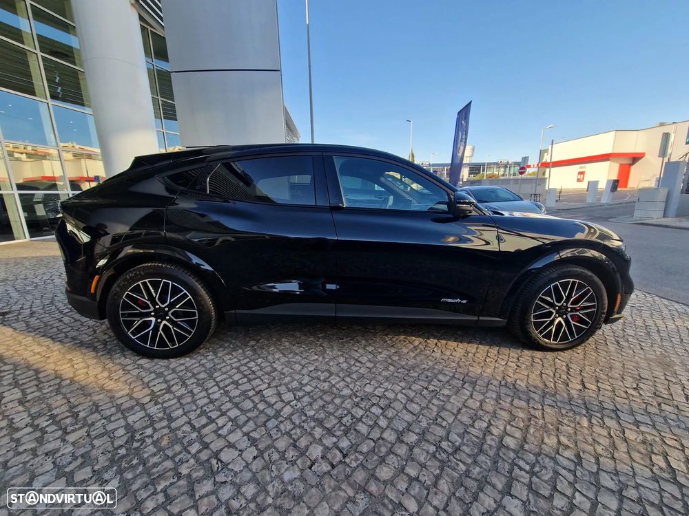 Ford Mustang Mach-E 87 kWh Premium - 4