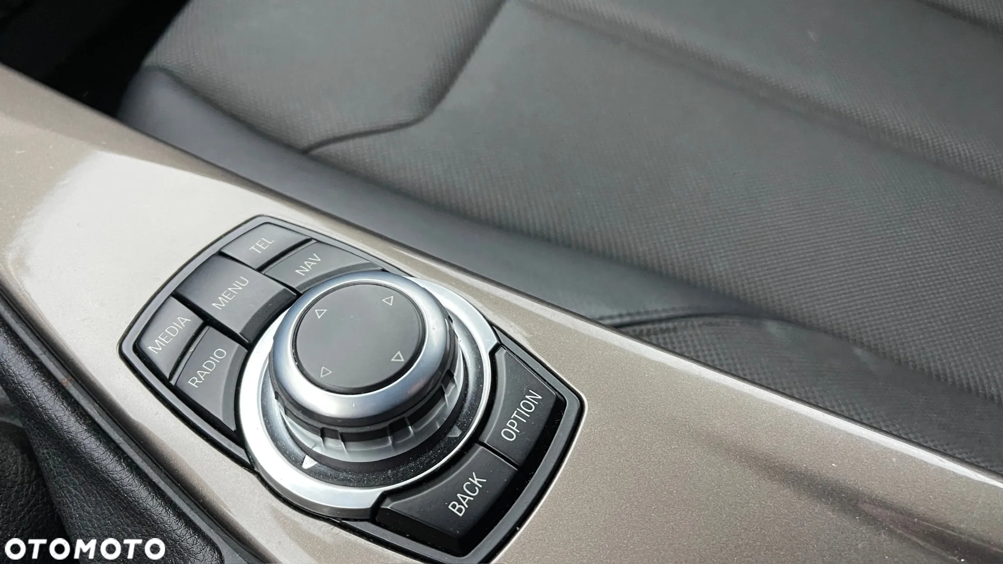 BMW Seria 3 - 36