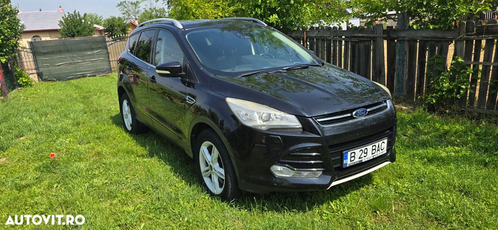 Ford Kuga 2.0 TDCi 4WD Powershift Titanium - 6