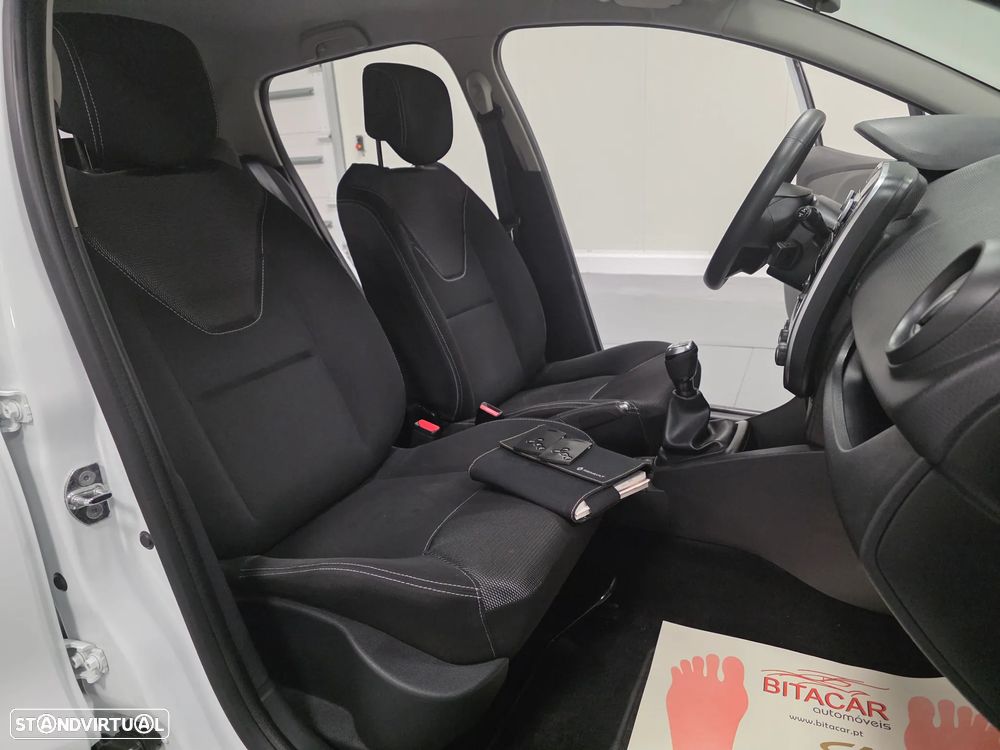 Renault Clio 1.5 dCi Zen - 38