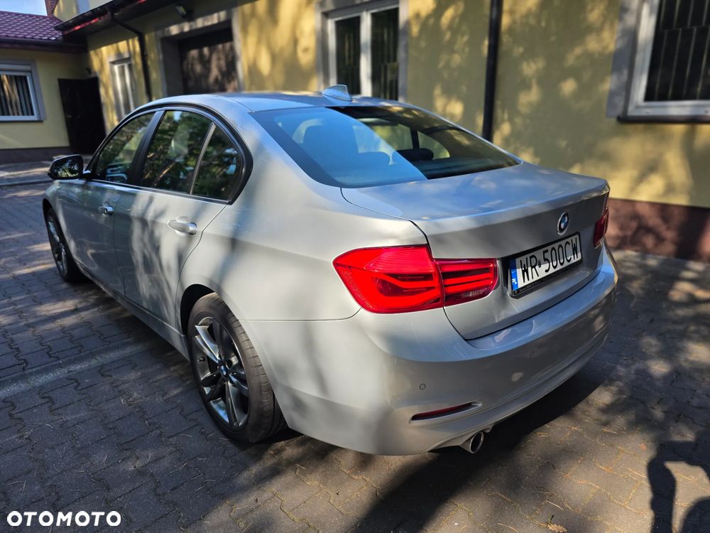 BMW Seria 3 316d - 4