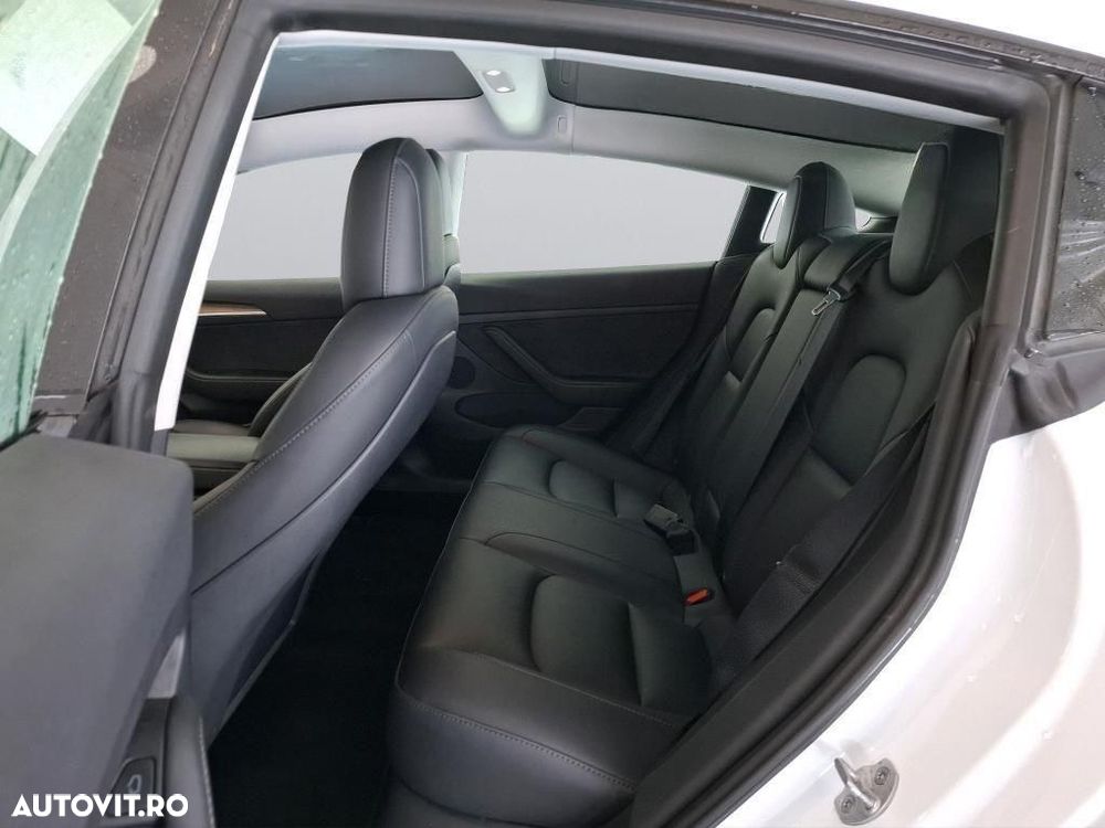 Tesla Model 3 Langstreckenbatterie Allradantrieb Dual Motor - 7