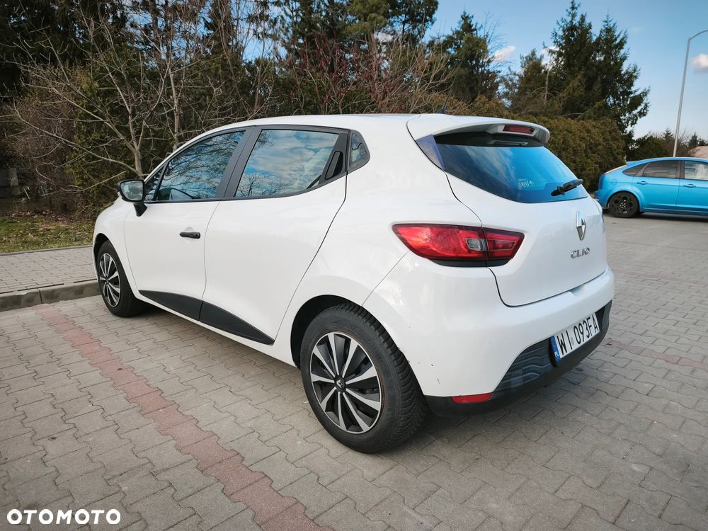 Renault Clio 1.2 16V Alize - 8