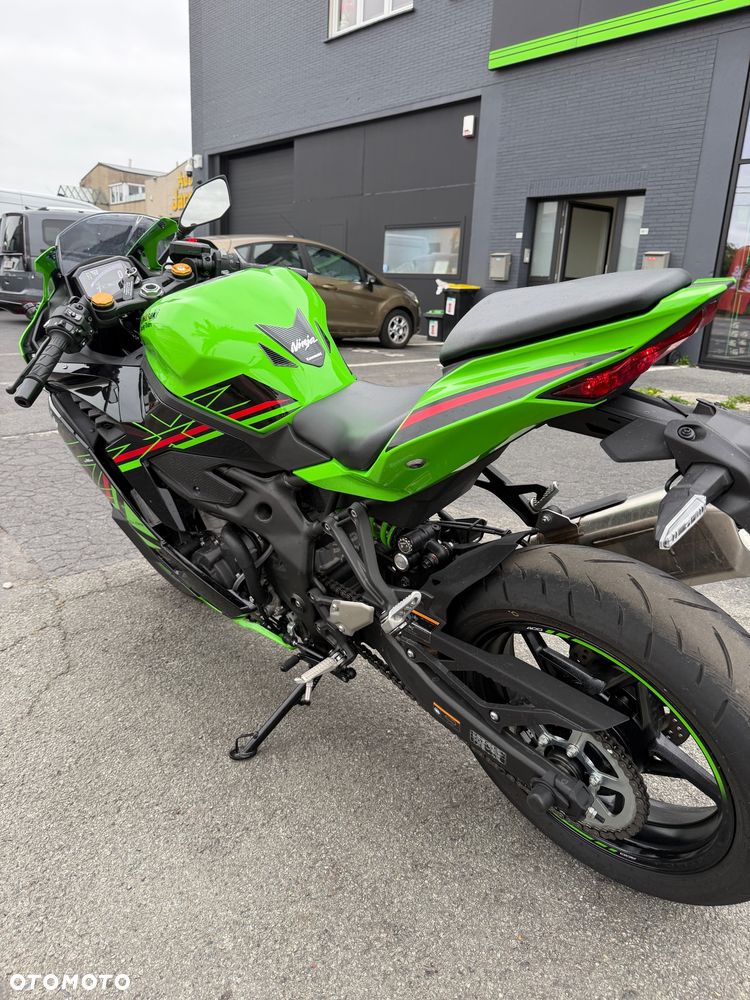 Kawasaki ZX - 26