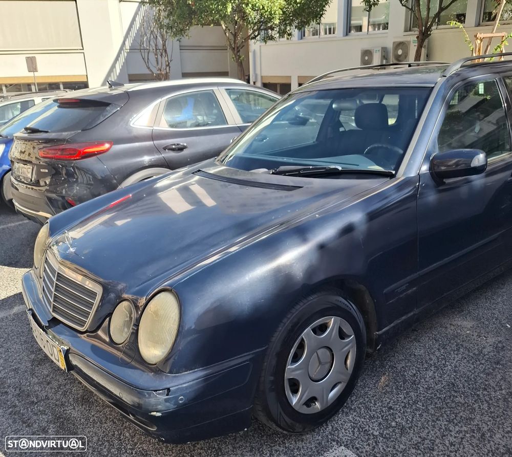 Mercedes-Benz E 200 Classic - 2