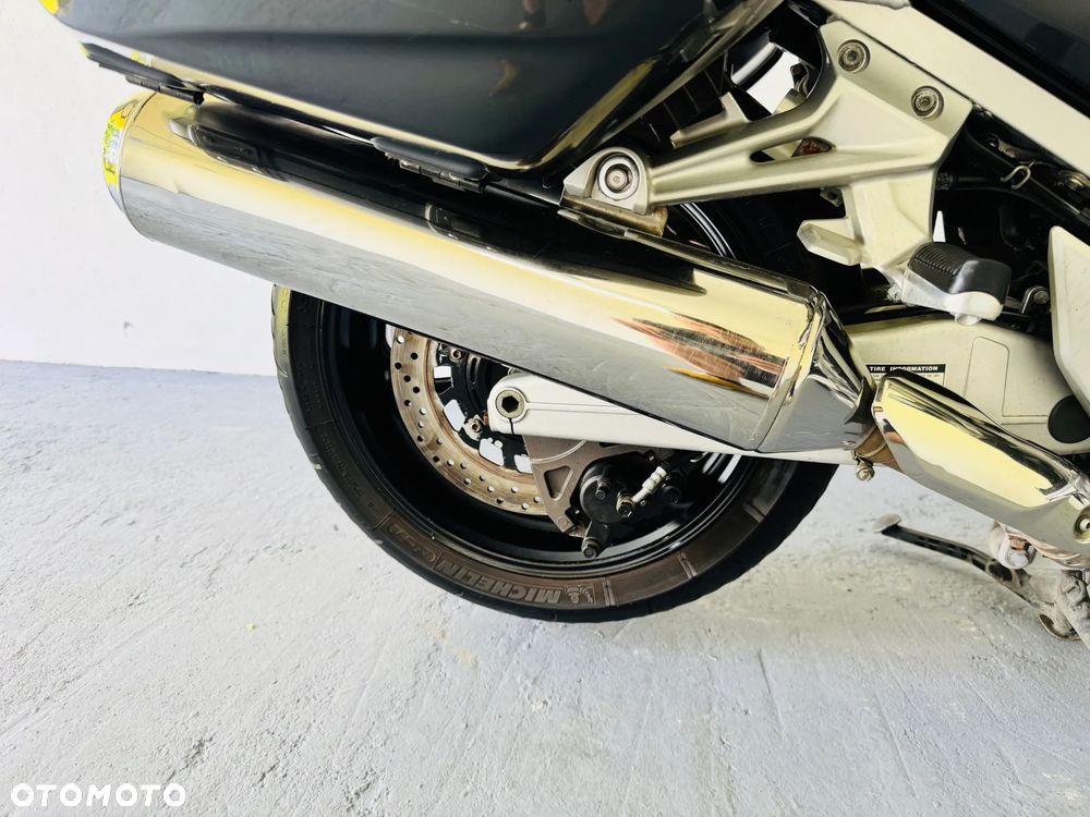 Yamaha FJR - 23