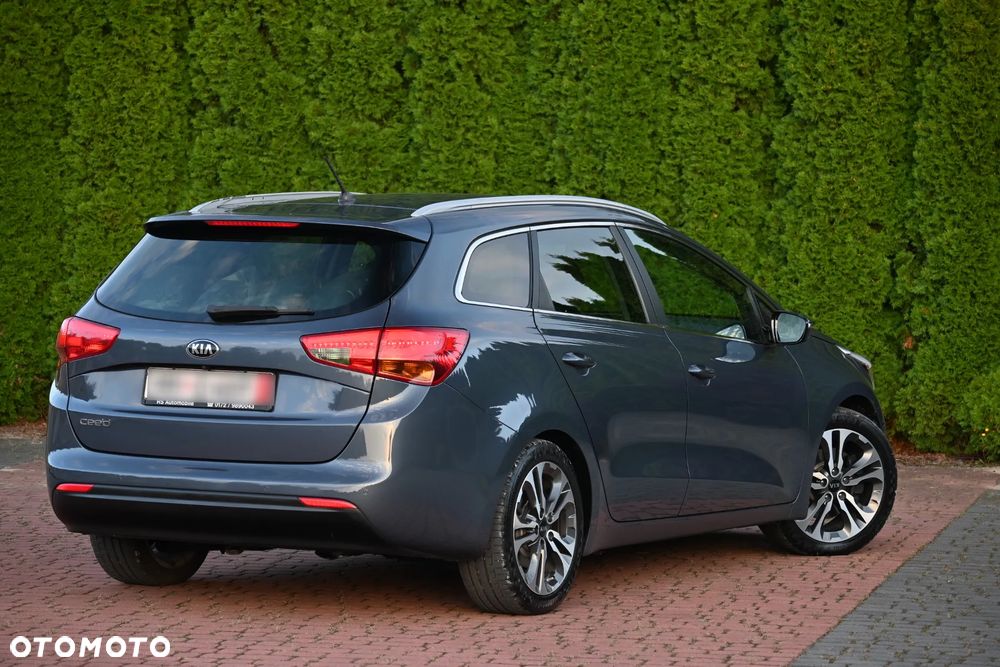 Kia Ceed 1.6 GDI DCT Platinum Edition - 18