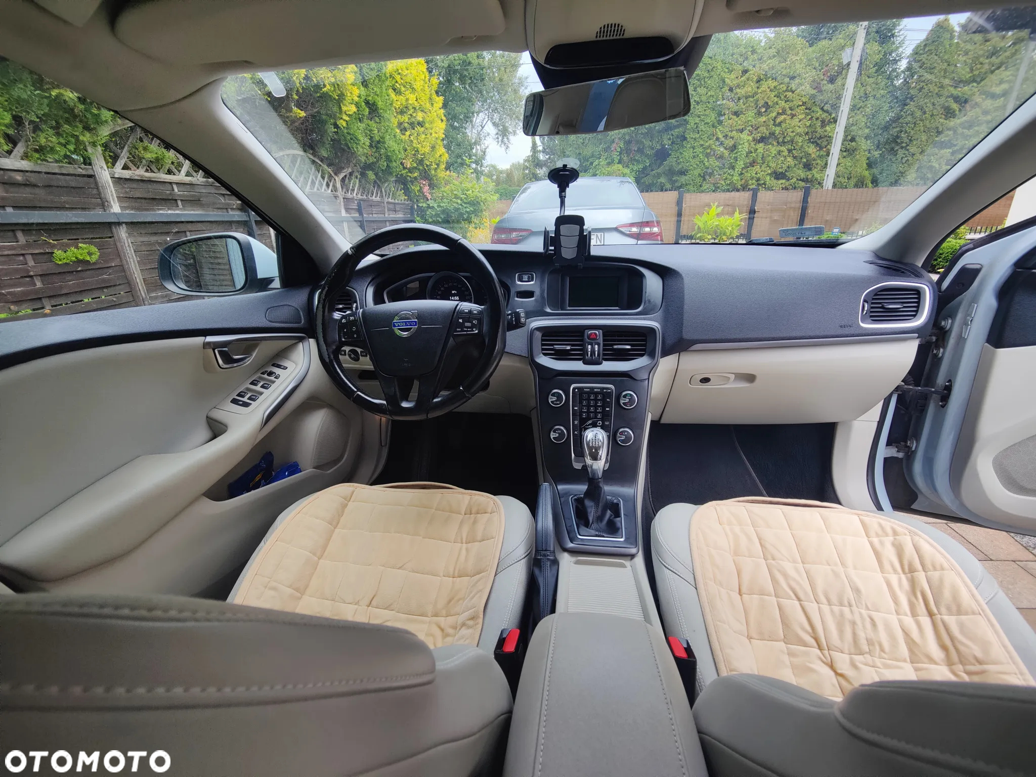 Volvo V40 D3 Momentum - 9