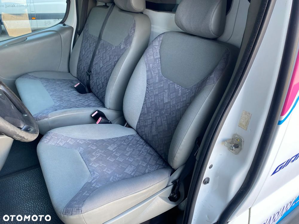 Opel VIVARO 1.9DTI 101KM L2H2 FV23% ! - 10