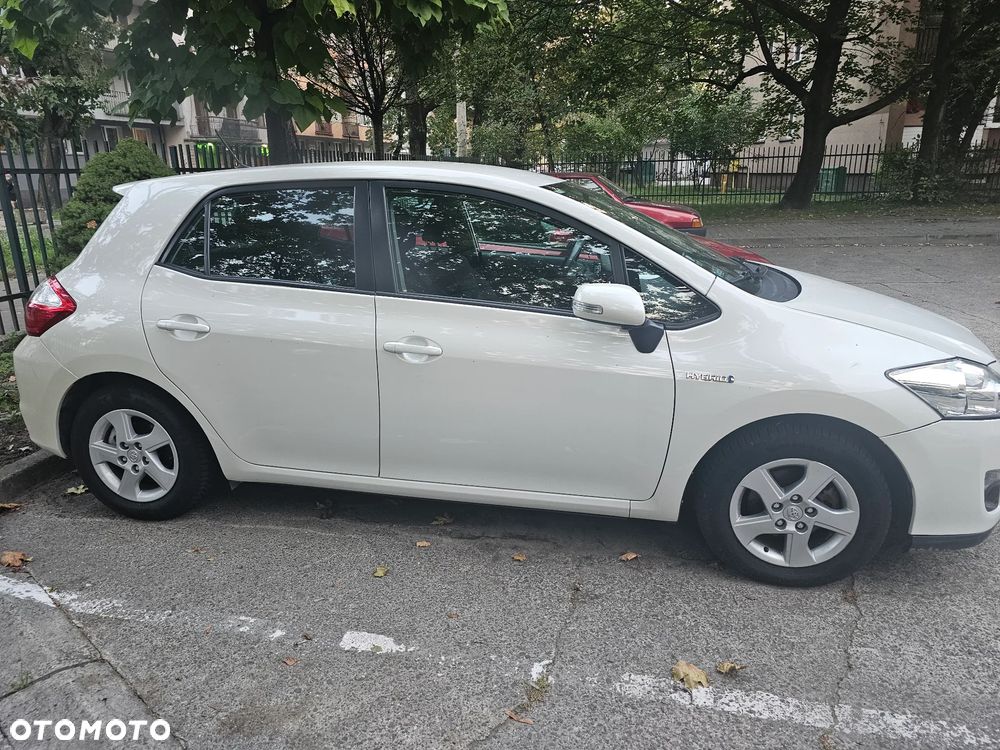 Toyota Auris 1.8 HSD Prestige NAVI - 1