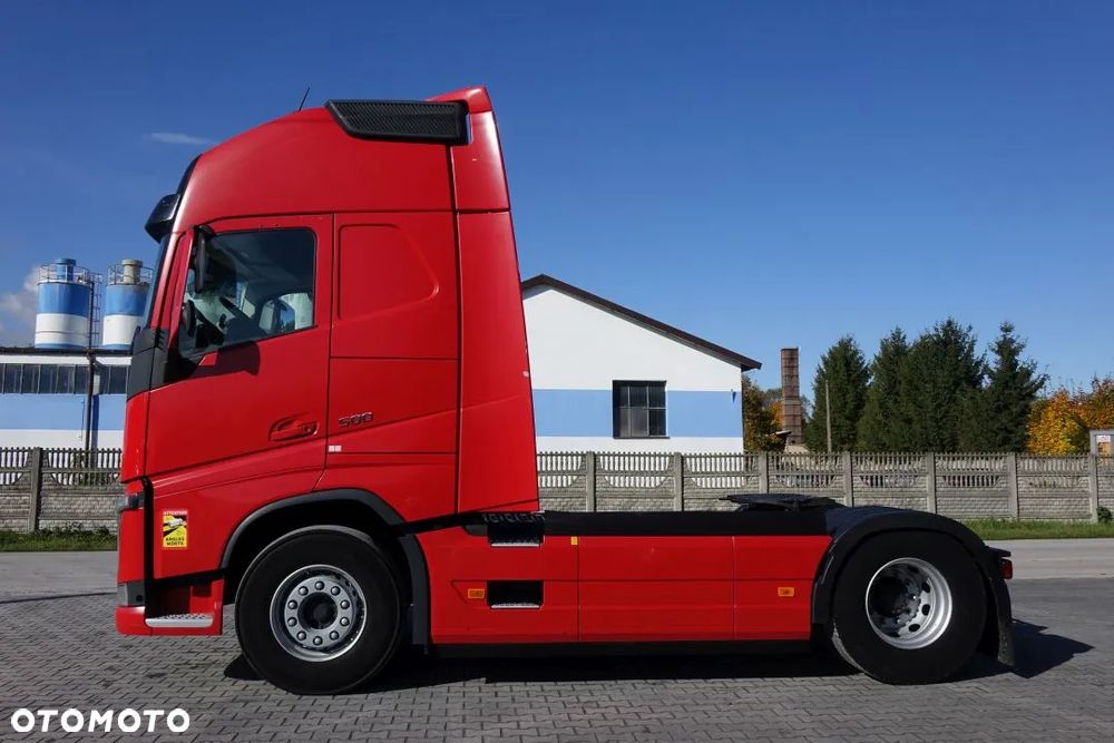 Volvo FH 500 GLOBETROTTER XL / STANDARD/ AUTOMAT / EURO 6 / KLIMATYZACJA POSTOJOWA/ 2 ZBIORNIKI PALIWA - 10