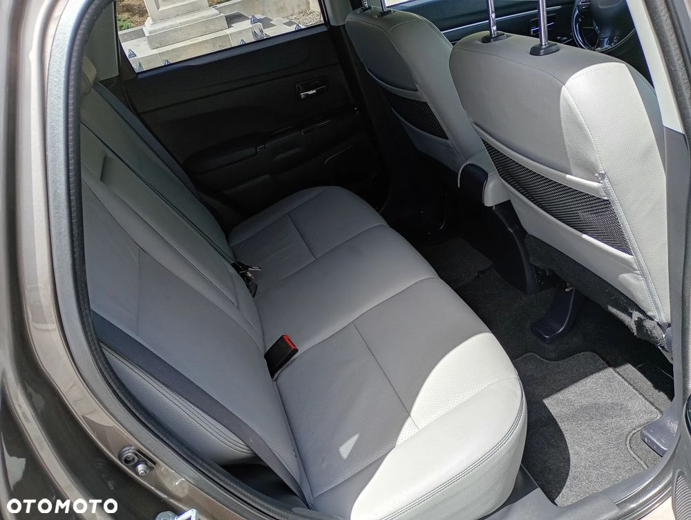 Peugeot 4008 - 26