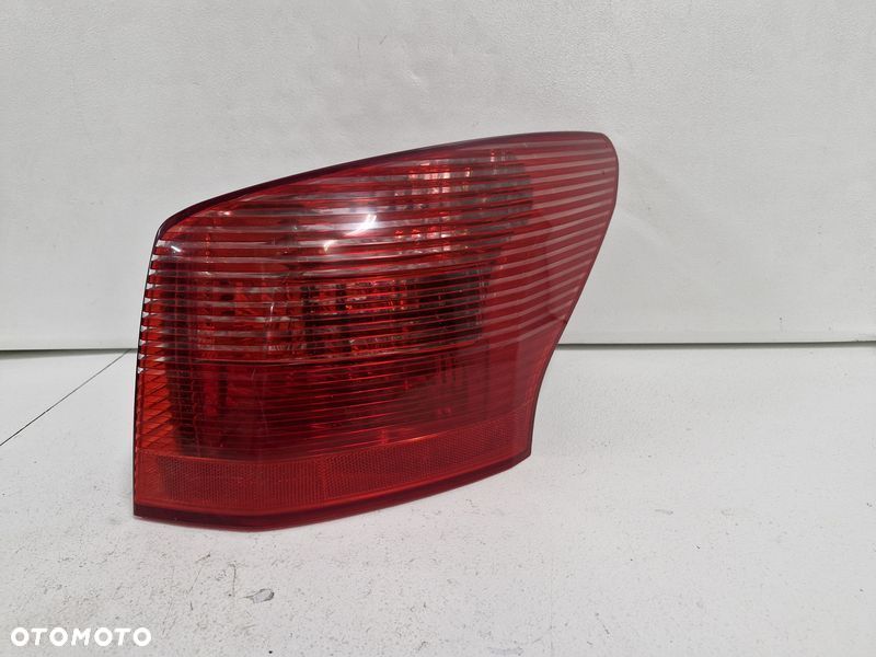 peugeot 407 sw kombi lampa prawy tył tylna - 2