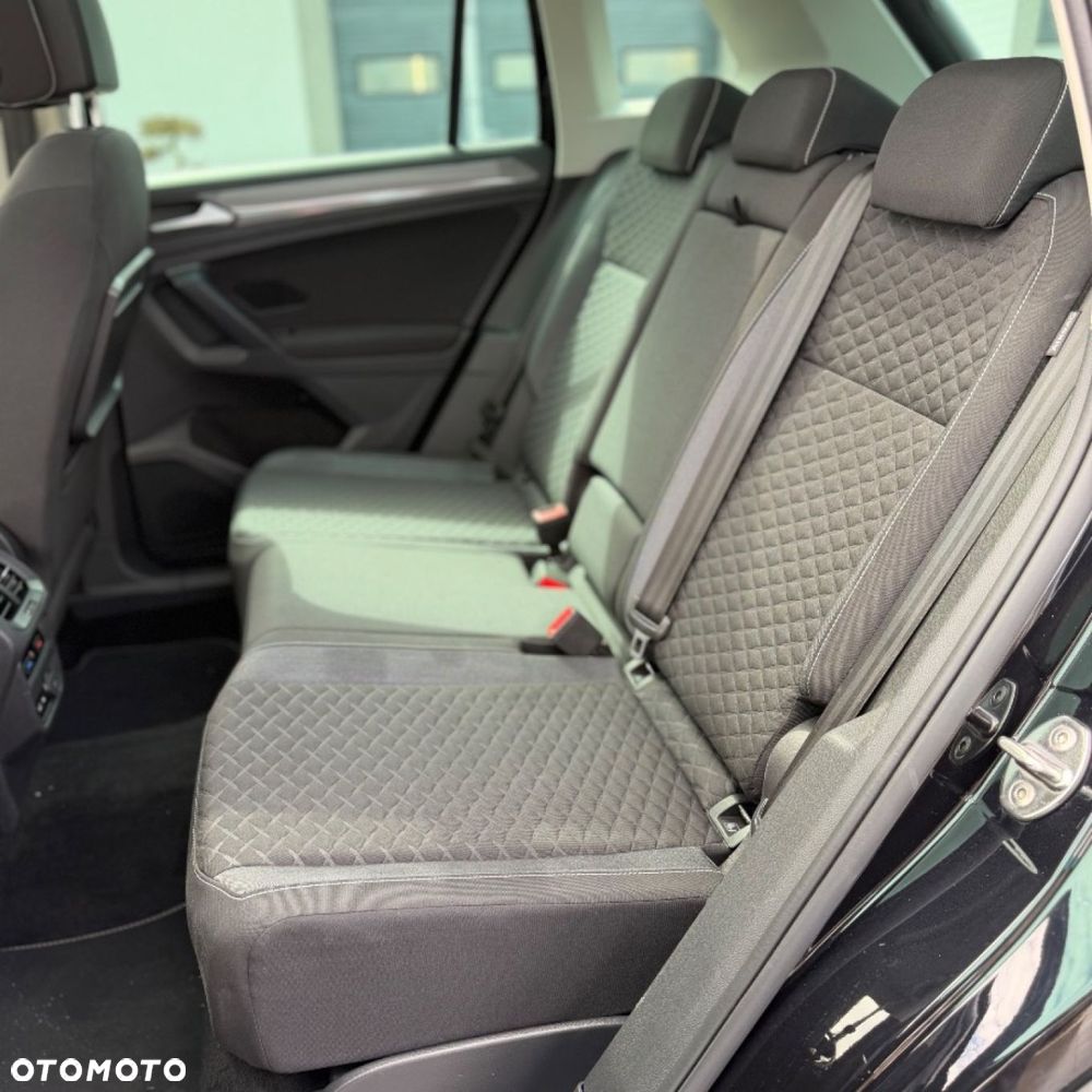 Volkswagen Tiguan - 22