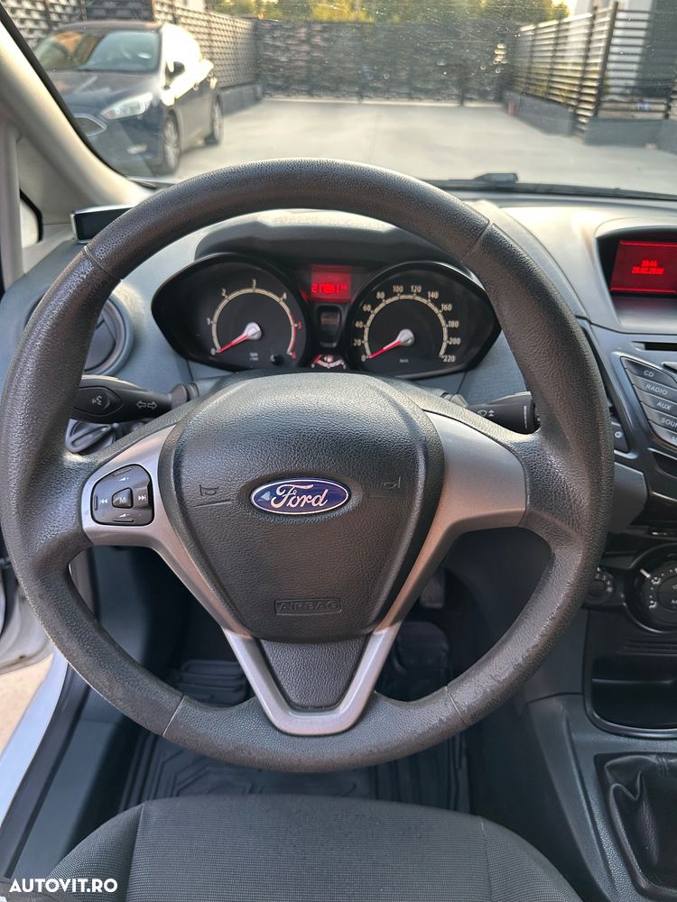 Ford Fiesta 1.4 TDCI Comfort - 12