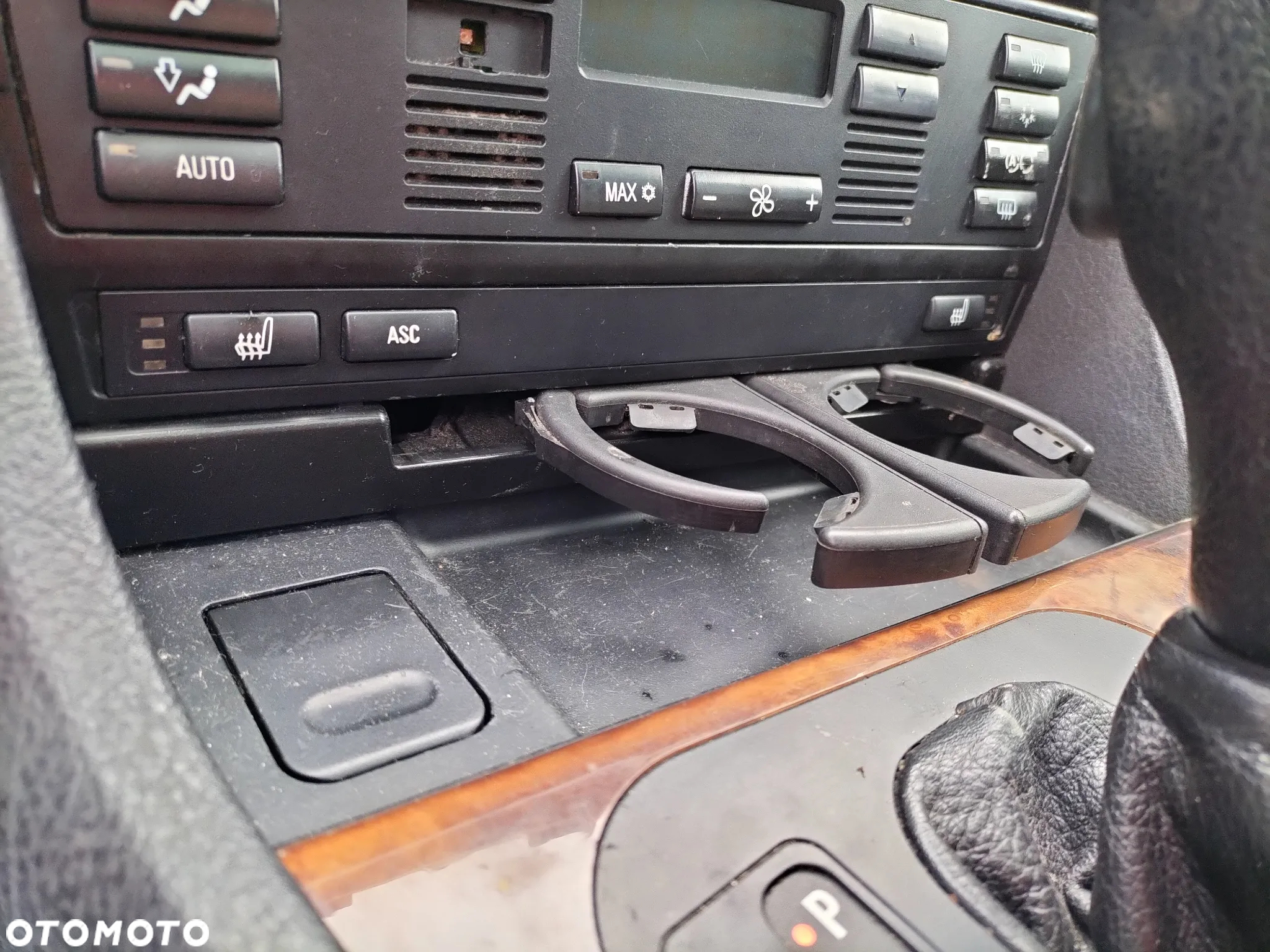 CAŁE AUTO NA CZĘŚCI RADIO LAMPY TYŁ FOTELE BMW E39 LIFT KOMBI KOD LAK. ANTHRAZIT METALIC 397/7 - 13