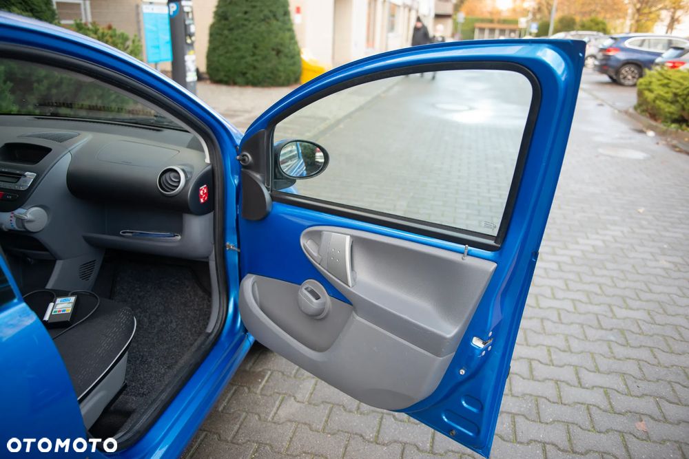 Peugeot 107 70 Millesim 200 - 24