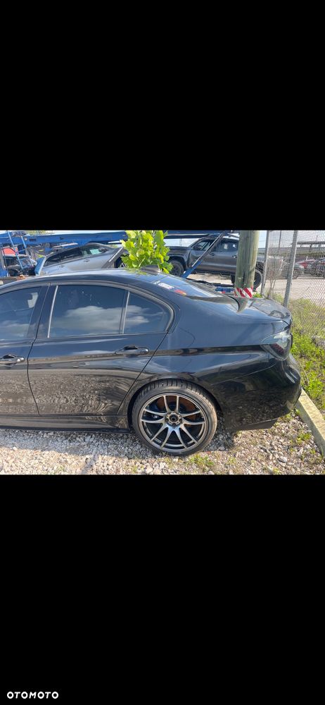 BMW Seria 3 335i - 39
