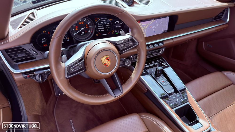 Porsche 911 Série F - 16