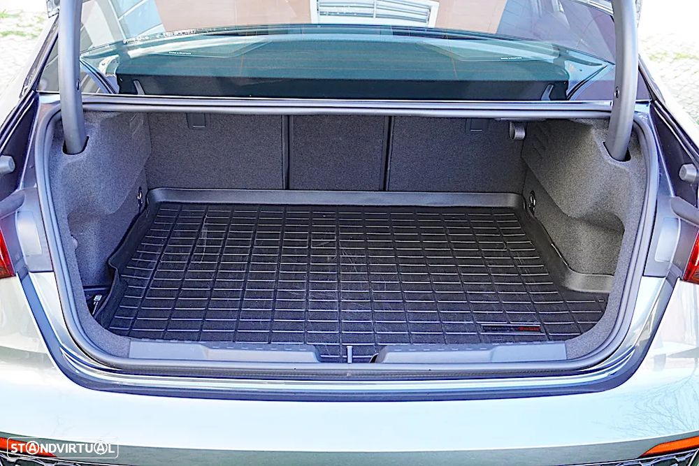 Audi RS3 Limousine 2.5 TFSI quattro S tronic - 21