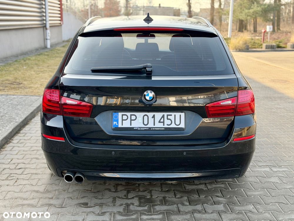 BMW Seria 5 525d xDrive - 4