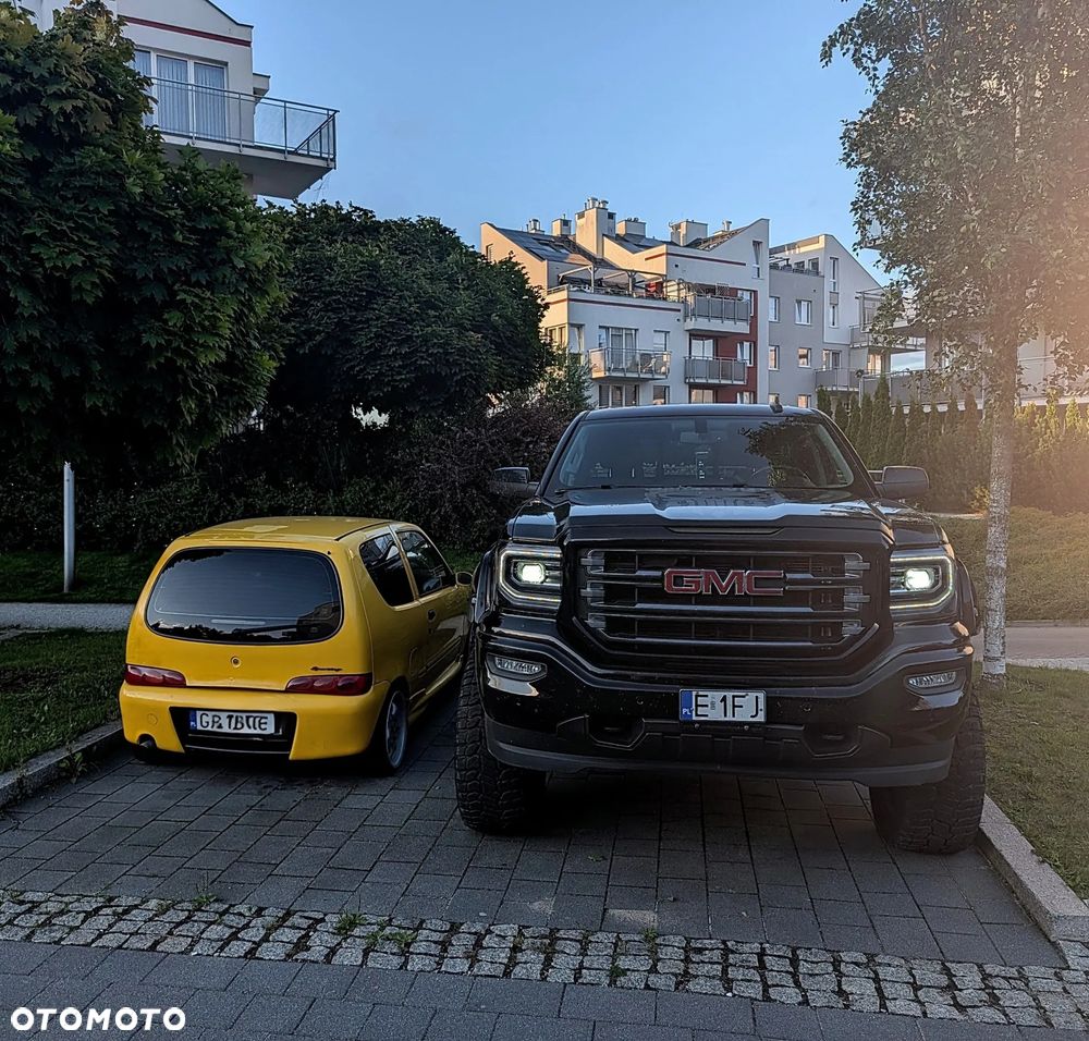 GMC Sierra - 9