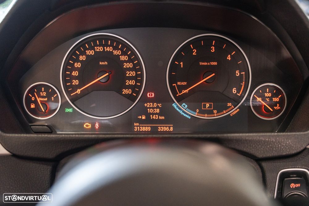 BMW 318 d Aut. Sport Line - 13