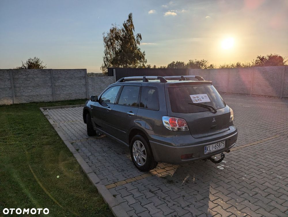 Mitsubishi Outlander 2.0 Comfort 4WD - 4