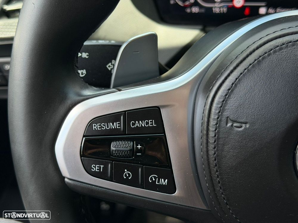 BMW M135i xDrive - 36