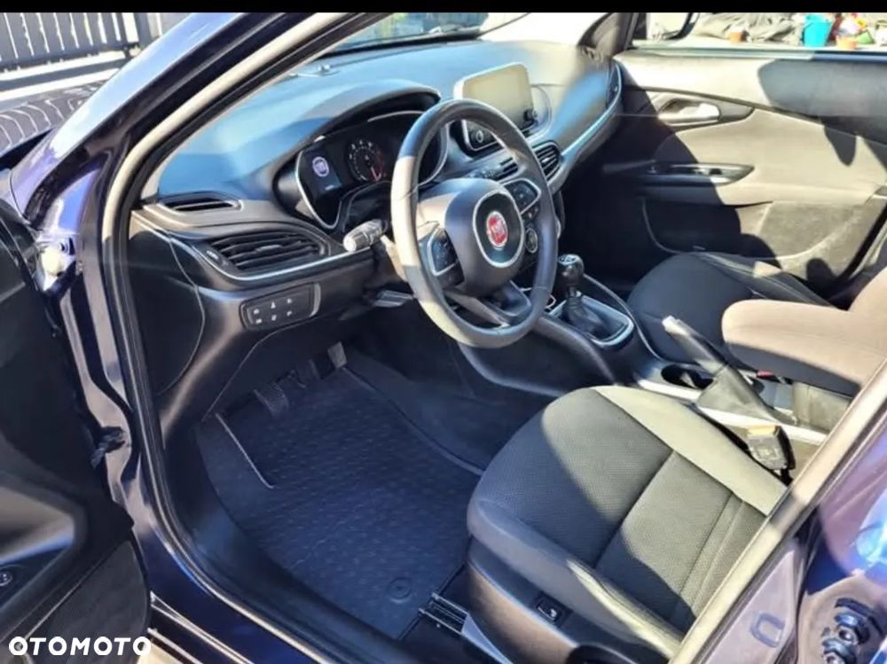 Fiat Tipo 1.4 T-Jet 16v Lounge EU6d - 8