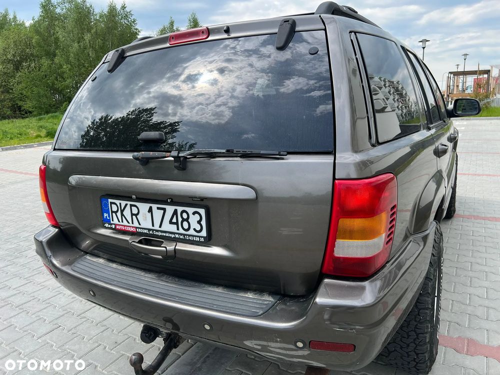 Jeep Grand Cherokee 4.0 Laredo - 13