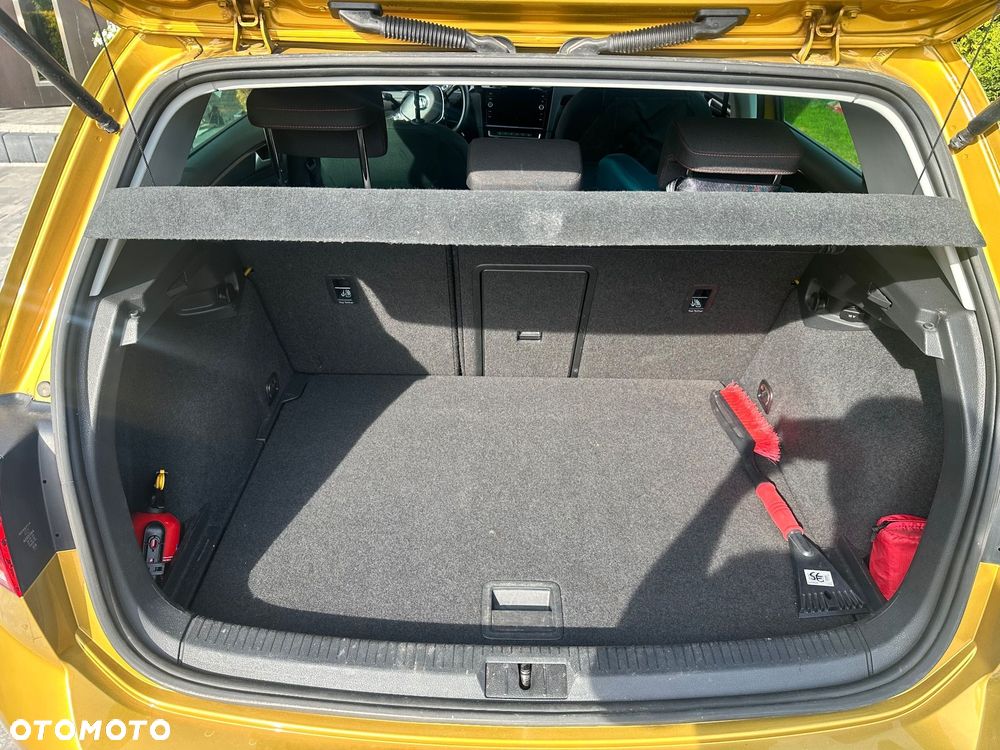 Volkswagen Golf - 9