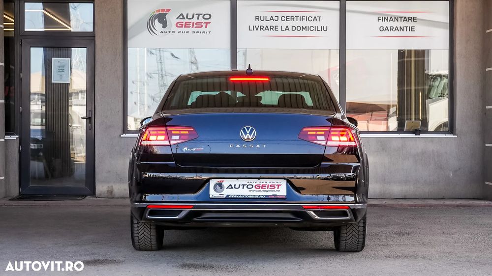 Volkswagen Passat 2.0 TDI DSG Highline - 5