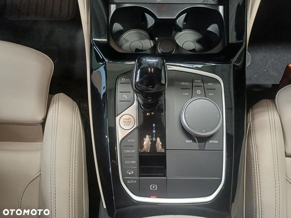 BMW X4 - 10