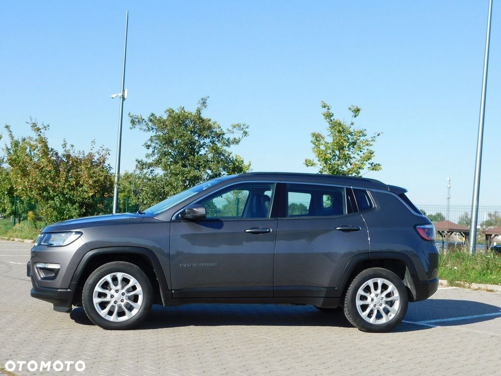 Jeep Compass - 25