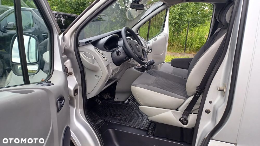 Opel Vivaro L2H1 2.9t - 10