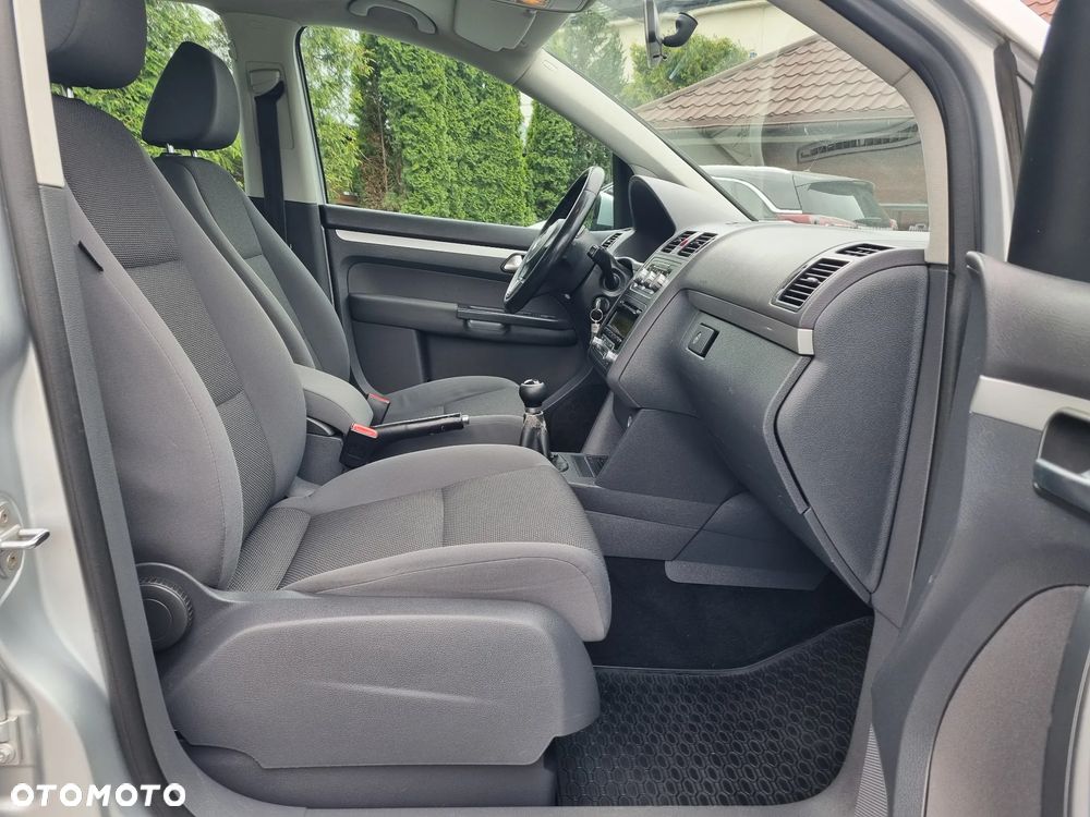 Volkswagen Touran 1.6 TDI DPF BlueMotion Technology STYLE - 7